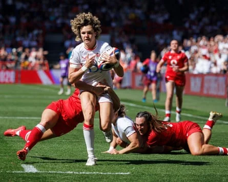 Ellie Kildunne in action for England against Wales
