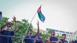 Así ondeaba Lamine la bandera de Palestina